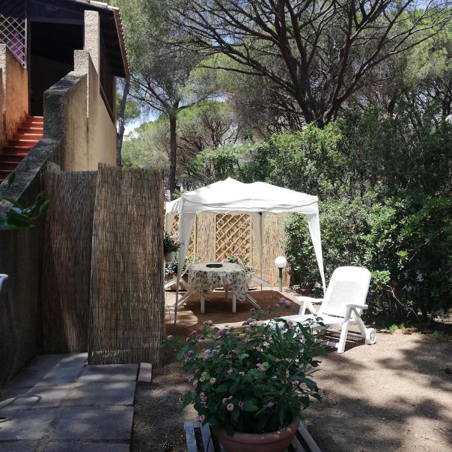 Oleandri Calaverde Sardegna Iun P1641 Pula Exterior foto